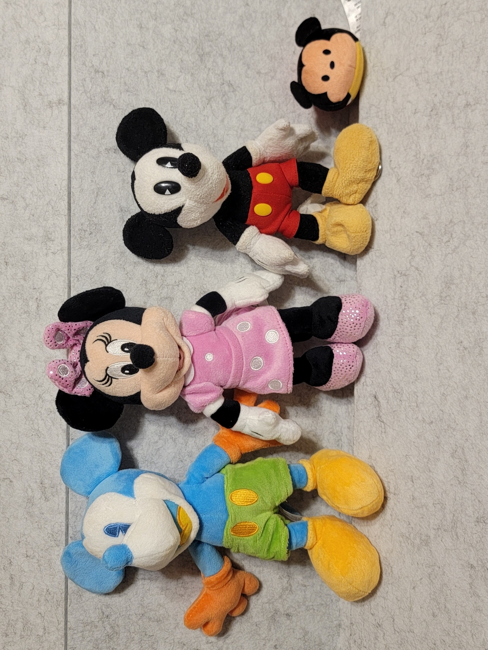 Disney Plush Bundle 3 Mickey And 1 Minnie Mouse